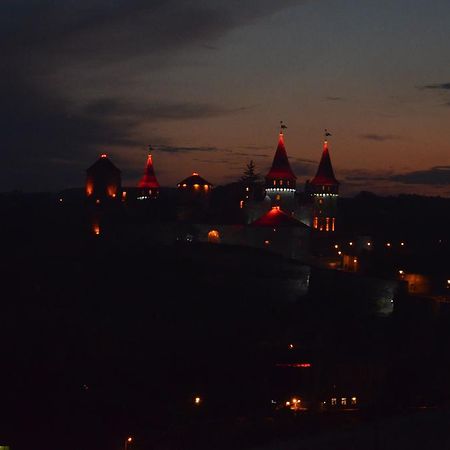 Hotel Джерело Kamianets-Podilskyi Exterior foto