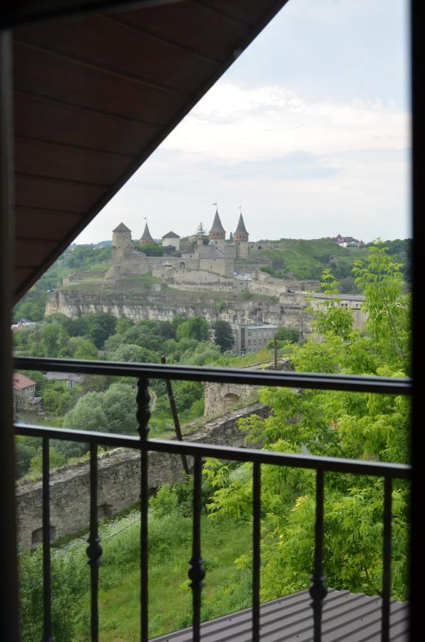 Hotel Джерело Kamianets-Podilskyi Exterior foto