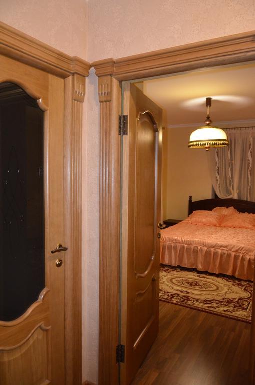 Hotel Джерело Kamianets-Podilskyi Habitación foto